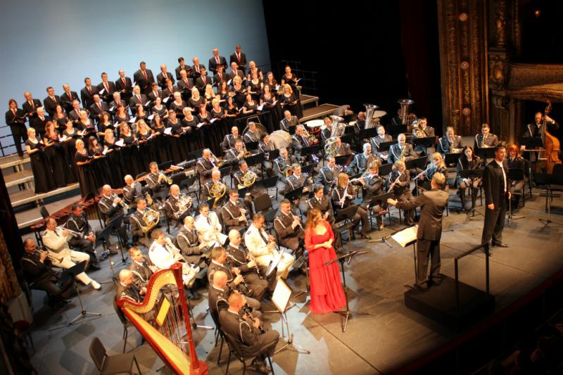 Zagreb: Šibensko Kolo i simfonijski orkestar OSRH oduševili ispunjeni HNK