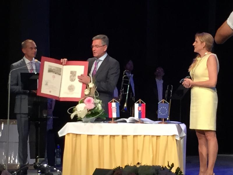Stavljen konačni potpis na Sporazum o suradnji gradova  Šibenik i Humenne