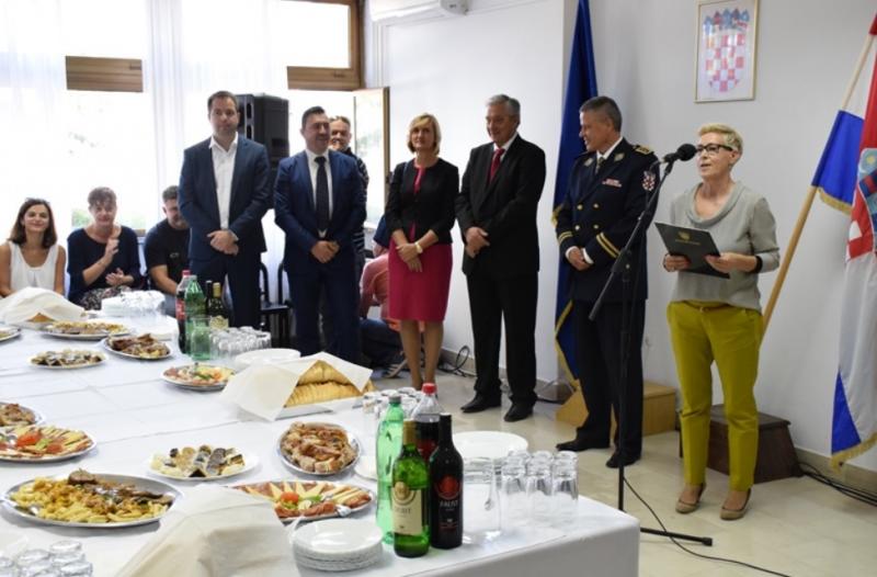 Zamjenik gradonačelnika Nikica Penđer svim policijskim službenicima čestitao Dan policije 