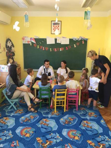 Zamjenik gradonačelnika Paško Rakić obišao prostore škole na otoku Zlarinu