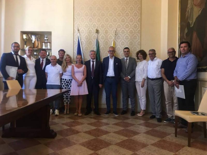 Izaslanstvo Grada Šibenika na primanju kod gradonačelnika Civitanove