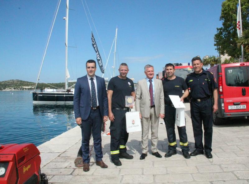 Gradonačelnik čestitao dobitnicima Zlatne plakete za najpothvat u vatrogastvu
