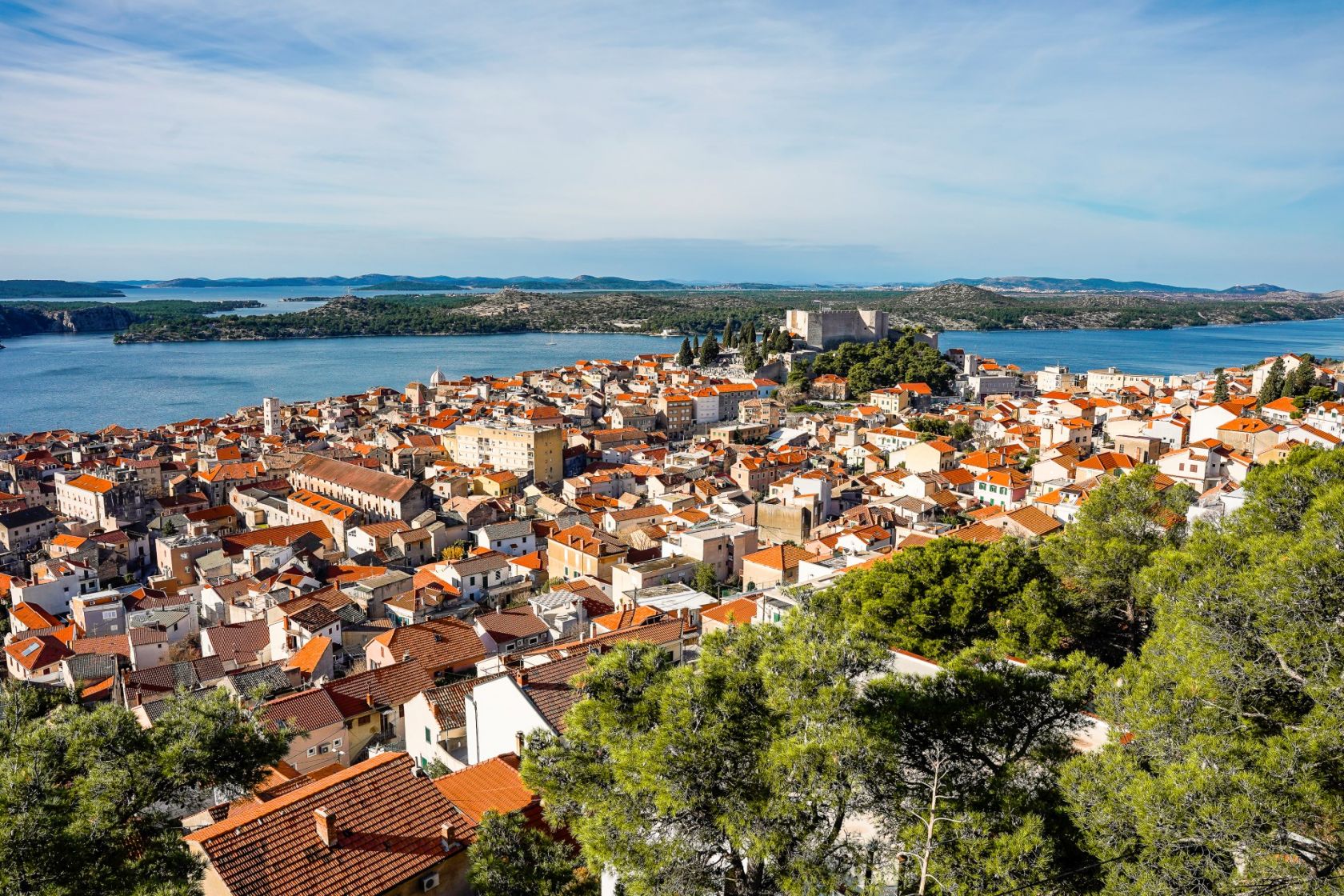 Grad Šibenik stanarima gradske jezgre sufinancira polovinu iznosa obnove fasade i krovišta te vanjske stolarije