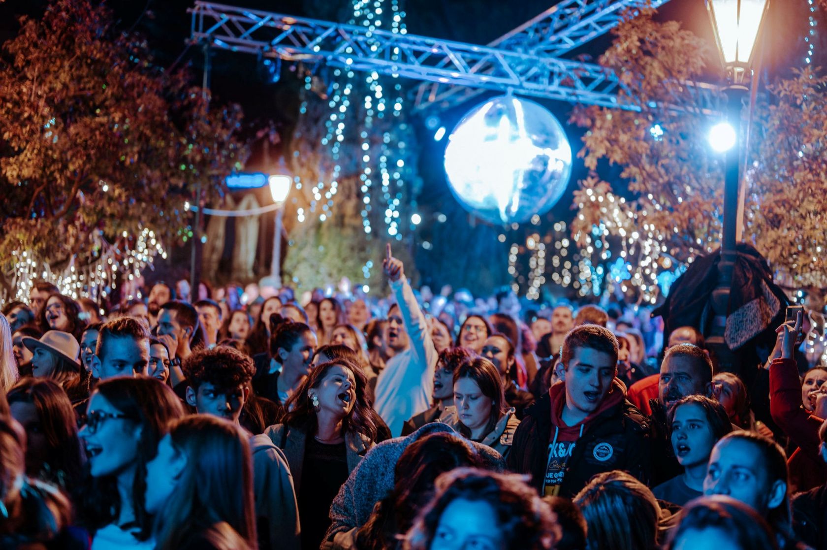 Gibonni u petak otvara Adventuru!  